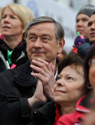 Predsednik republike dr. Danilo Türk in soproga Barbara Miklič Türk sta si ogledala zadnjo posamično tekmo na prireditvi Planica 2012 – FIS finale svetovnega pokala v smučarskih skokih (foto: Nebojša Tejić/STA)