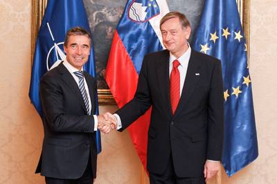 Predsednik Republike Slovenije dr. Danilo Türk je sprejel generalnega sekretarja zveze NATO Andersa Fogha Rasmussena (foto: Stanko Gruden/STA)