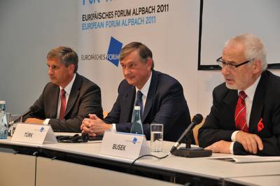 Predsednik republike dr. Danilo Türk se je udeležil tradicionalnega Evropskega foruma Alpbach, kjer je sodeloval kot govornik na odprtju Političnega simpozija, ki je potekal pod geslom "Mednarodno pravo - globalna pravičnost" (foto: Markus Prantl/Evropski forum Alpbach)