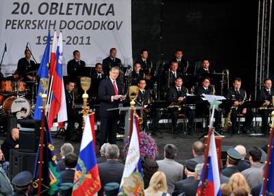 Predsednik republike dr. Danilo Türk se je udeležil slovesnosti ob 20. obletnici pekrskih dogodkov (foto: Tamino Petelinšek/STA)