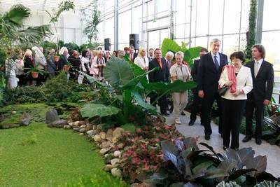 Predsednik republike dr. Danilo Türk in soproga Barbara Miklič Türk sta obiskala podjetje Ocean Orchids, kjer sta si ogledala novi tropski vrt (foto: Daniel Novakovič/STA)