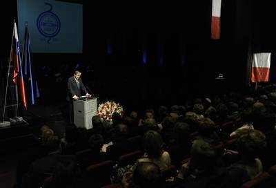 Predsednik republike dr. Danilo Türk se je udeležil prireditve v počastitev 90. obletnice delovanja Medicinske fakultete Univerze v Ljubljani (FA BOBO)