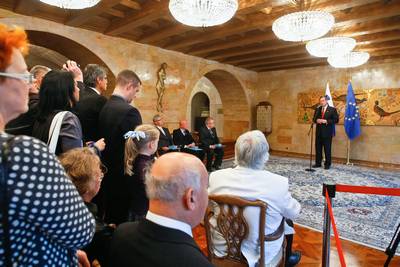 Predsednik republike dr. Danilo Türk je z Redom za zasluge odlikoval dr. Franca Hebra, Boruta Simona Pogačnika in dr. Nada Vodopijo (foto: Stanko Gruden/STA)