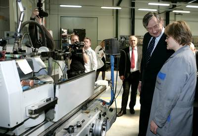Predsednik republike dr. Danilo Türk je obiskal podjetje Unior (foto: Tina Kosec/STA)