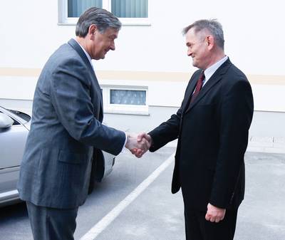 Predsednik republike dr. Danilo Türk je obiskal Prebold, kjer ga je sprejel župan Vinko Debelak (foto: Stanko Gruden/STA)