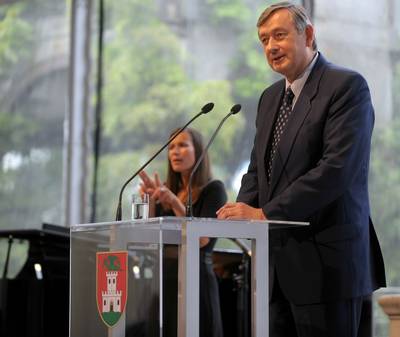 Predsednik republike dr. Danilo Türk se je udeležil slavnostne seje Mestnega sveta Mestne občine Ljubljana ob 9. maju, prazniku mesta Ljubljana (foto: Matej Leskovšek/STA)
