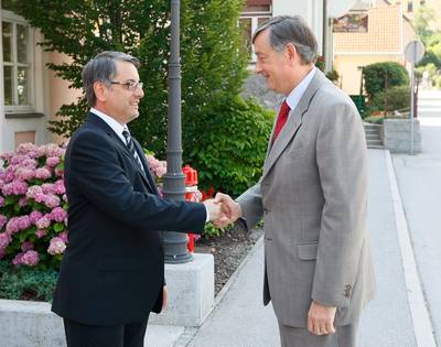 Predsednik republike dr. Danilo Türk je obiskal občino Radeče, kjer se je srečal z županom Matjažem Hanom (foto: Stanko Gruden/STA)