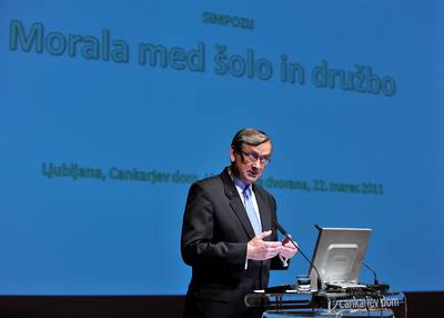 Predsednik republike dr. Danilo Türk se je udeležil simpozija "Morala med šolo in družbo" (foto: Tamino Petelinšek/STA)