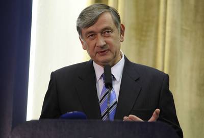 Predsednik republike dr. Danilo Türk je imel predavanje z naslovom "Slovenska zunanja politika v času sprememb" (foto: Nebojša Tejić/STA)