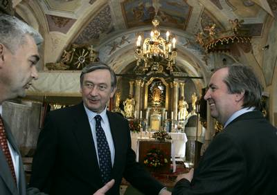 Predsednik republike dr. Danilo Türk je obiskal vasico Skomarje, kjer si je ogledal župnijsko cerkev sv. Lamberta Ardenskega (foto: Tina Kosec/STA)