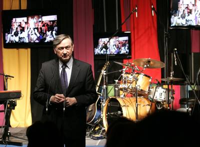 Predsednik republike dr. Danilo Türk se je udeležil prireditve ob 10. obletnici delovanja Fundacije Z glavo na zabavo (foto: Tina Kosec/STA)