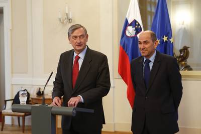 Predsednik Republike Slovenije dr. Danilo Türk in predsednik Vlade Republike Slovenije Janez Janša sta podala izjavi za medije (foto: Stanko Gruden/STA)