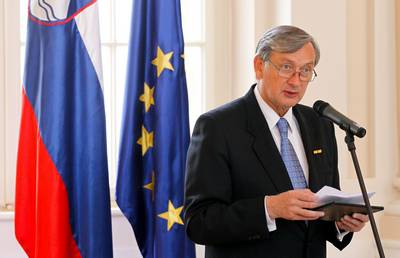 Predsednik republike dr. Danilo Türk je z Redom za zasluge odlikoval Franca Šivica (foto: Stanko Gruden/STA)