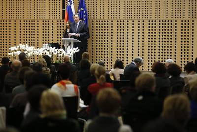 Predsednik republike dr. Danilo Türk se je udeležil zaključnega dogodka evropskega leta aktivnega staranja in medgeneracijske solidarnosti, mednarodne konference z naslovom "Medgeneracijska solidarnost in staranje" (foto: Stanko Gruden/STA) 