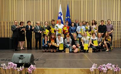 Predsednik republike dr. Danilo Türk in soproga Barbara Miklič Türk sta priredila sprejem za prostovoljce ob zaključni prireditvi projekta Prostovoljec leta 2010 (foto: Nebojša Tejić/STA)