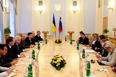 Predsednik Republike Slovenije dr. Danilo Türk se je srečal s predsednikom Vrhovne rade Ukrajine dr. Volodimirjem Litvinom (foto: Stanko Gruden/STA)