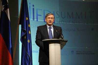 Predsednik republike dr. Danilo Türk se je udeležil mednarodne konference o tujih neposrednih investicijah FDI Summit Slovenia 2011 (foto: Nebojša Tejić/STA)