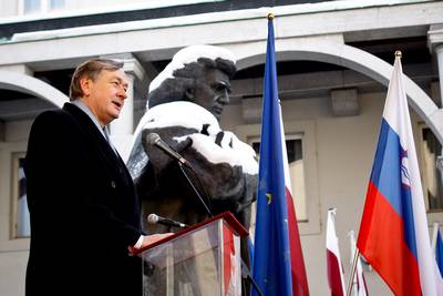 Predsednik republike dr. Danilo Türk se je ob slovenskem kulturnem prazniku udeležil prireditve Prešernov smenj (foto: Stanko Gruden/STA)