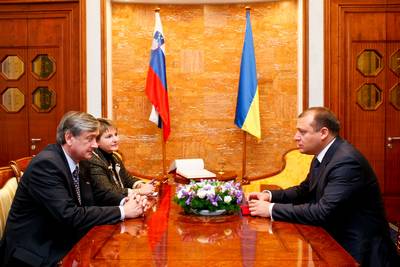 Predsednik Republike Slovenije dr. Danilo Türk se je srečal z guvernerjem – vodjo Harkovske regionalne državne uprave Mihailom Dobkinom (foto: Stanko Gruden/STA)