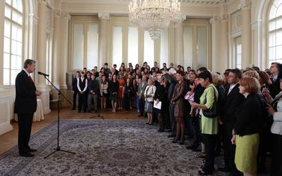 Predsednik republike dr. Danilo Türk je priredil sprejem za zlate maturante, ki so na maturi 2012 dosegli vse možne točke (foto: Tina Kosec/STA)