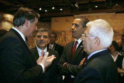 Slovenski predsednik dr. Danilo Türk v pogovoru s predsednikom ZDA Barackom Obamo in predsednikom Turčije Abdullahom Gülom (FA BOBO)