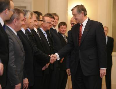 Predsednik Republike Slovenije dr. Danilo Türk je priredil sprejem za novoizvoljeno Vlado Republike Slovenije (foto: Nebojša Tejić/STA)