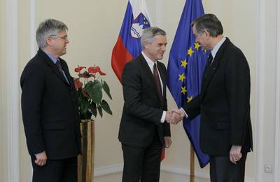 Predsednik republike dr. Danilo Türk je sprejel vodstvo Gospodarske zbornice Slovenije (foto: Daniel Novakovič/STA)