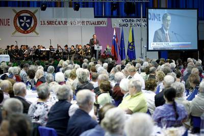 Predsednik republike dr. Danilo Türk se je udeležil 13. srečanja vojnih invalidov Slovenije (foto: Stanko Gruden/STA)