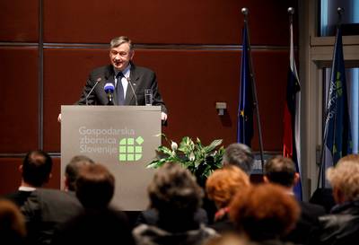 Predsednik republike dr. Danilo Türk se je udeležil javne tribune z naslovom "Kako do učinkovite strategije in podpornih ukrepov za razvoj socialnega podjetništva v Sloveniji" (foto: Stanko Gruden/STA)