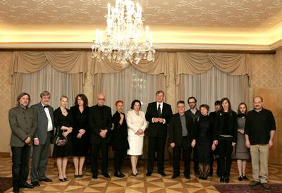 Predsednik republike dr. Danilo Türk je priredil večerjo v čast letošnjima Prešernovima nagrajencema ter nagrajencem Prešernovega sklada 2010 (foto: Tina Kosec/STA)