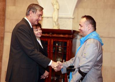 Predsednik republike dr. Danilo Türk in soproga Barbara Miklič Türk sta priredila sprejem za slovensko paraolimpijsko reprezentanco ob zaključku 14. paraolimpijskih iger 2012 v Londonu (foto: Tina Kosec/STA)