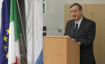 Predsednik republike dr. Danilo Türk se je udeležil odprtja mednarodne znanstvene konference Slovenski jezik v stiku – Sodobne usmeritve večjezičnega in manjšinskega izobraževanja (foto: Stanko Gruden/STA)