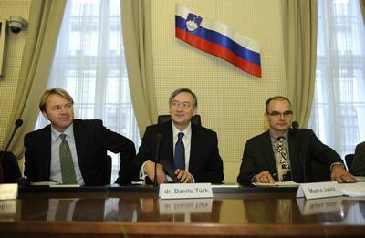 Predsednik republike dr. Danilo Türk se je udeležil skupne seje Sveta Republike Slovenije za visoko šolstvo in Sveta za znanost in tehnologijo Republike Slovenije (foto: Nebojša Tejić/STA)