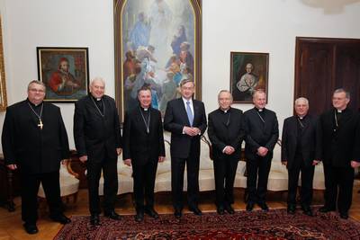 Predsednik Republike Slovenije dr. Danilo Türk je imel na sedežu Nadškofije Ljubljana redni letni pogovor s člani Slovenske škofovske konference (foto: Stanko Gruden/STA)