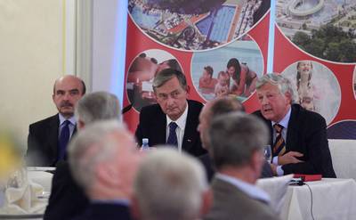 Klub podjetnikov Zlatorog Celje je s predsednikom republike dr. Danilom Türkom organiziral pogovor na temo "Slovenija – kje si, kam greš?" (foto: Tina Kosec/STA)