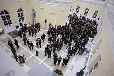 Predsednik Republike Slovenije dr. Danilo Türk, predsednik Državnega zbora Republike Slovenije dr. Pavel Gantar in predsednik Vlade Republike Slovenije Borut Pahor so priredili tradicionalni novoletni sprejem za novinarje in urednike (foto: Tamino Petelinšek/STA)