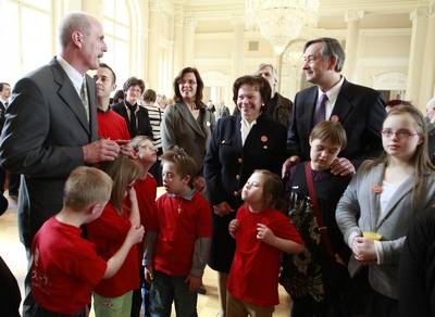 Predsednik republike dr. Danilo Türk je ob svetovnem dnevu Downovega sindroma priredil sprejem za starše z otroki in odrasle posameznike z Downovim sindromom (foto: Tina Kosec/STA)