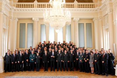 Predsednik republike in vrhovni poveljnik obrambnih sil dr. Danilo Türk je ob dnevu Slovenske vojske priredil sprejem za predstavnike Ministrstva za obrambo Republike Slovenije in častniški zbor Slovenske vojske (foto: Stanko Gruden/STA)
