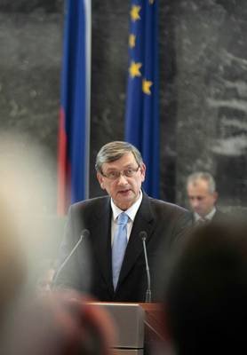 Predsednik republike dr. Danilo Türk je nagovoril novoizvoljene poslanke in poslance Državnega zbora Republike Slovenije (FA BOBO)
