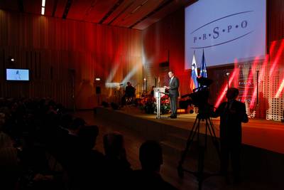 Predsednik republike dr. Danilo Türk se je udeležil slovesne podelitve priznanja Republike Slovenije za poslovno odličnost (PRSPO) za leto 2011 (foto: Stanko Gruden/STA)