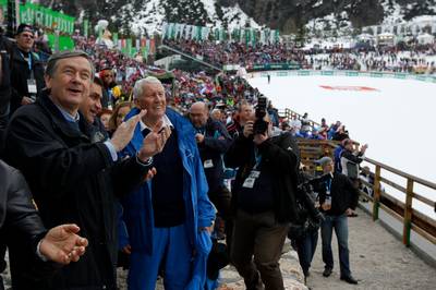 Predsednik republike dr. Danilo Türk si je v Planici ogledal kvalifikacije za petkovo posamično tekmo, s katerimi se uradno začenja finale svetovnega pokala v smučarskih skokih v Planici (foto: Stanko Gruden/STA)