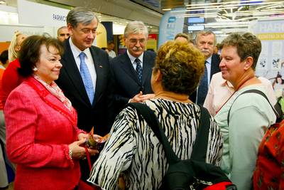 Predsednik republike dr. Danilo Türk in soproga Barbara Miklič Türk sta obiskala 11. festival za tretje življenjsko obdobje (foto: Stanko Gruden)