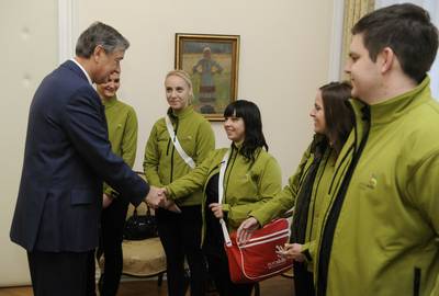 Predsednik republike dr. Danilo Türk je sprejel ekipo, ki je zastopala Slovenijo na evropskem tekmovanju v poklicnih spretnostih EuroSkills 2012 (foto: Nebojša Tejić/STA)