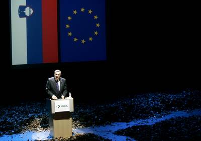Predsednik republike dr. Danilo Türk se je udeležil slavnostne podelitve 40. Krkinih nagrad (foto: Tina Kosec/STA)