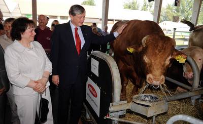 Predsednik republike dr. Danilo Türk in soproga Barbara Miklič Türk sta obiskala 49. mednarodni kmetijsko-živilski sejem Agra (foto: Nebojša Tejić/STA)