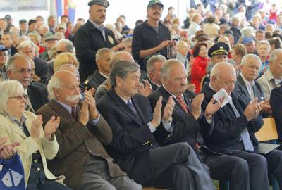 Predsednik republike dr. Danilo Türk se je udeležil tradicionalnega spominskega srečanja "Planina - spomin in opomin 1942-1991-2010" (foto: Daniel Novakovič/STA)