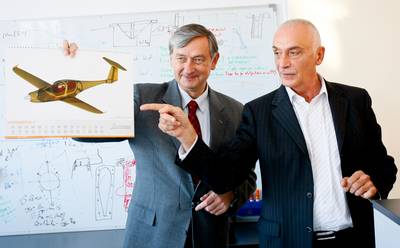 Predsednik republike dr. Danilo Türk je obiskal podjetje Pipistrel (foto: Stanko Gruden/STA)