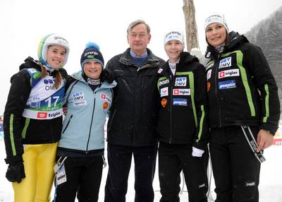 Predsednik republike dr. Danilo Türk se je udeležil FIS tekmovanja za svetovni pokal v smučarskih skokih za ženske Ljubno 2012 (foto: Tamino Petelinšek/STA)