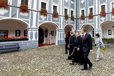 Predsednik republike dr. Danilo Türk in soproga Barbara Miklič Türk sta obiskala Minoritski samostan Olimje (foto: Stanko Gruden/STA)