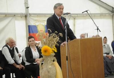 Predsednik republike dr. Danilo Türk se je udeležil tradicionalnega srečanja veteranov vojne za Slovenijo in prostovoljnih gasilcev s krajani Krajevne skupnosti Kog (foto: Nebojša Tejić/STA)
